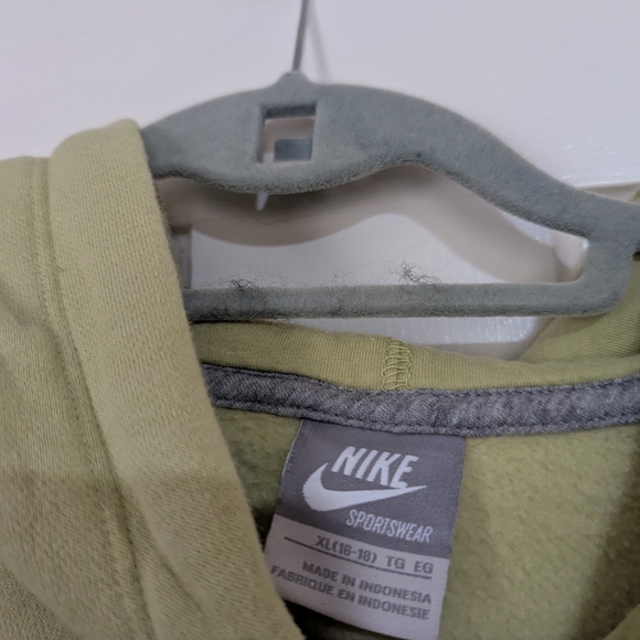 Nike Grinch Green Hoodie - Picture 5 of 5
